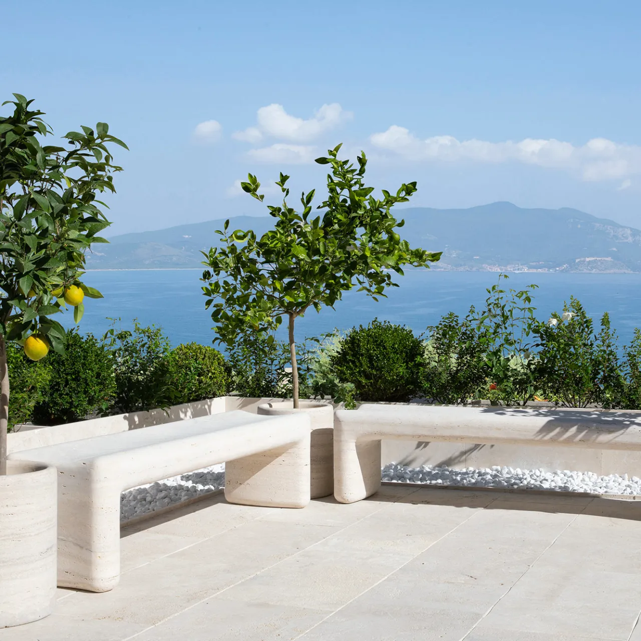 Veltha Outdoor Stone Design Outdoor Sofas & Benches<Tinia Beige Travertine Stone outdoor Bench