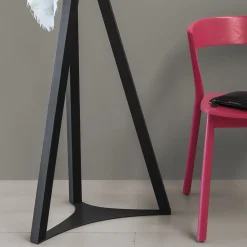 TrabA' Coat Stands<Tobias Black Coat Hanger by Massimo Broglio