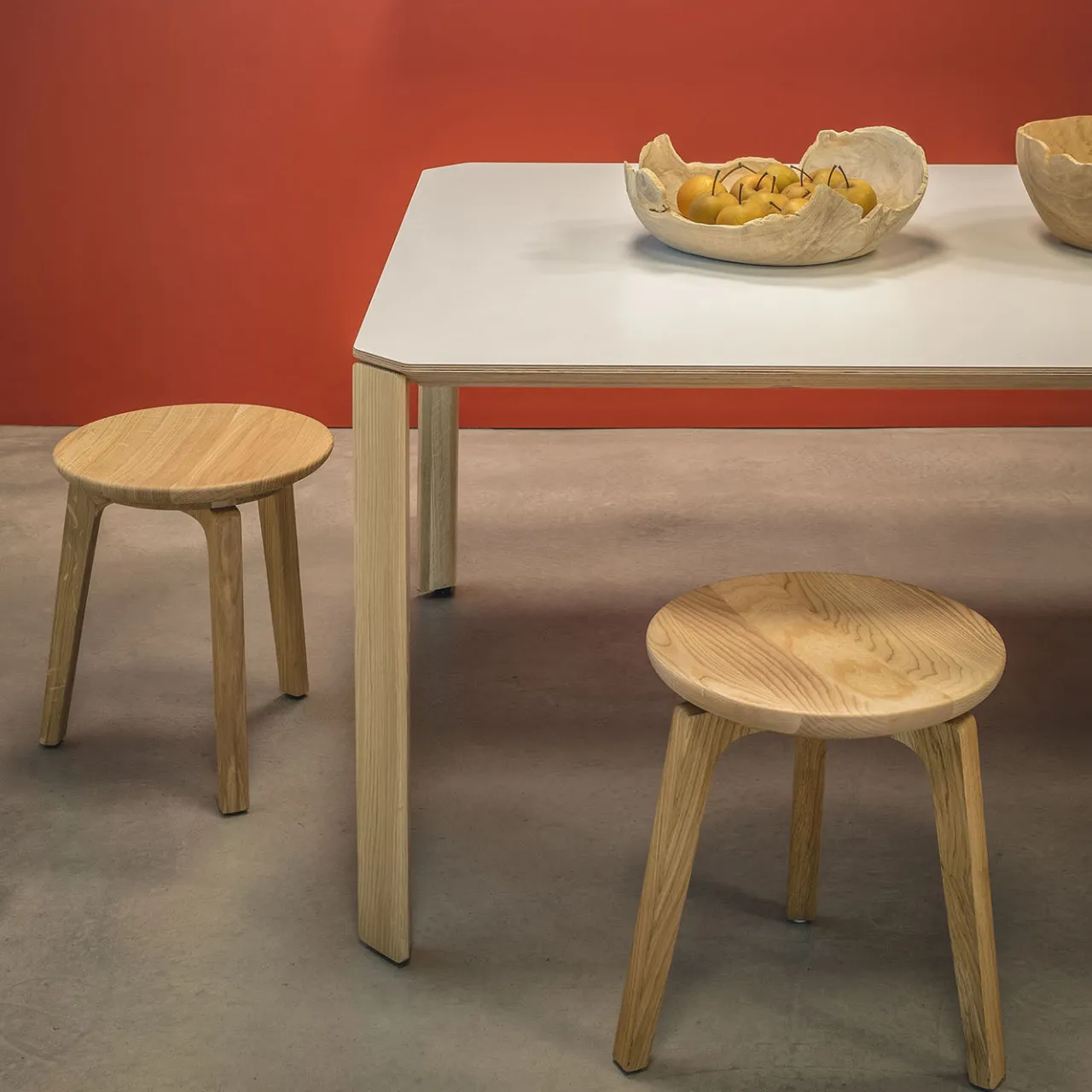 TRUE Stools<Tod Beige Low Stool