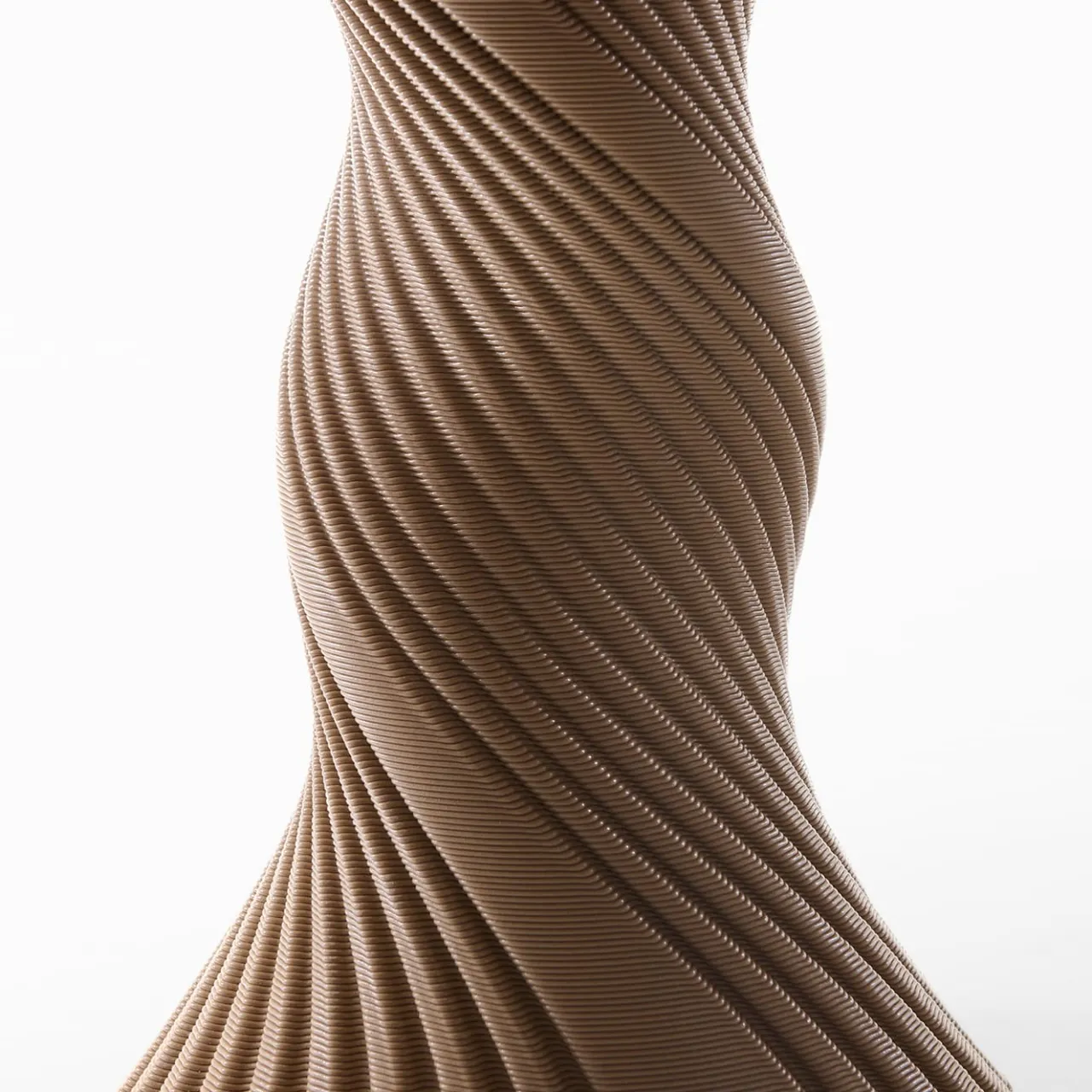 Elli Dining Tables<Tork Beige And Red Bioplastic Dining Table Design by Karim Rashid
