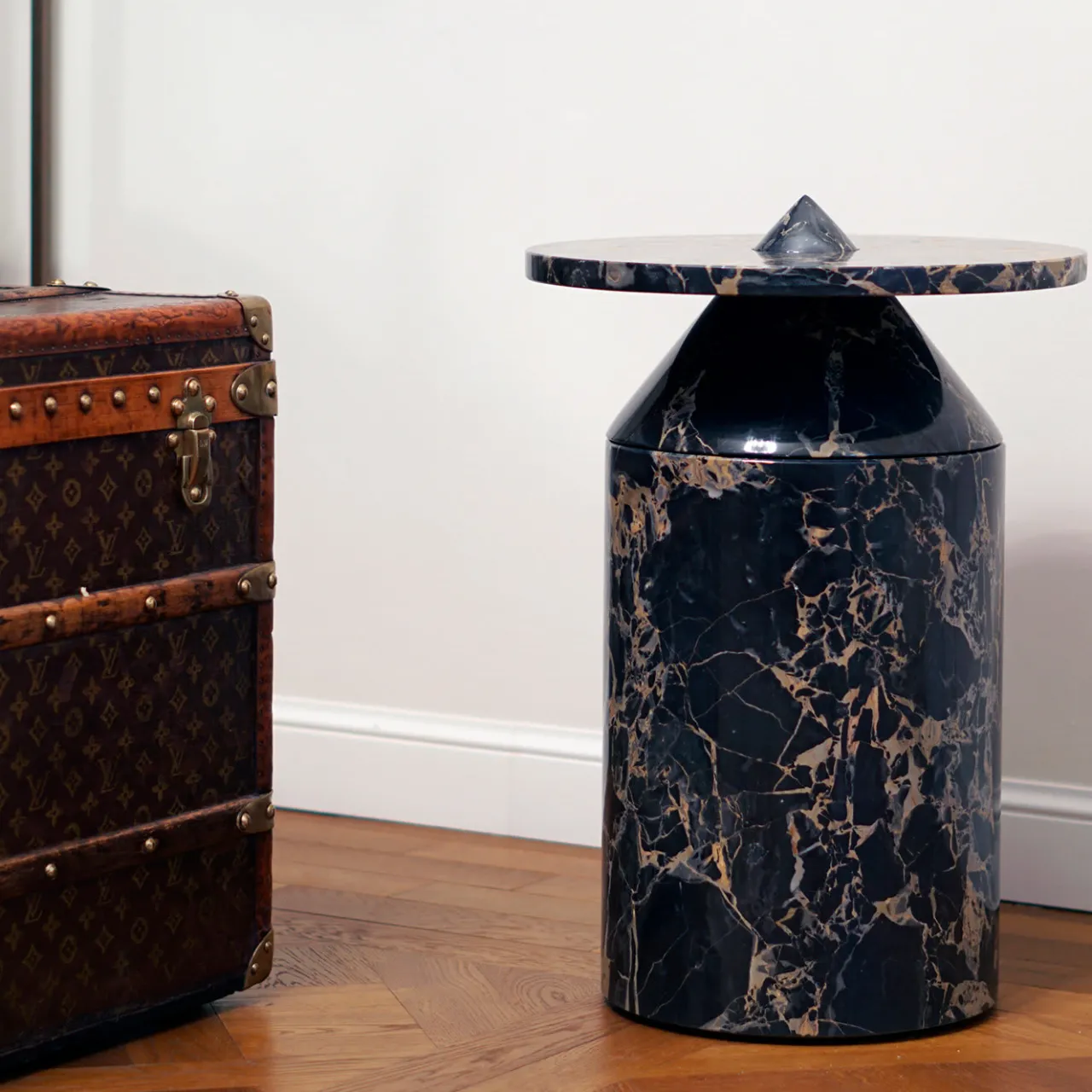 MMairo Side Tables<Totem Black Portoro Coffee Table by Karen Chekerdjian