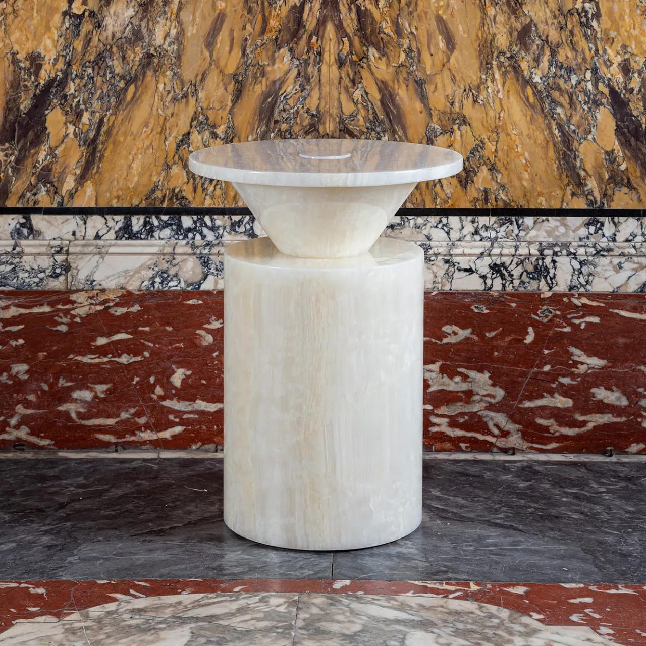 MMairo Side Tables<Totem Onyx Coffee Table by Karen Chekerdjian