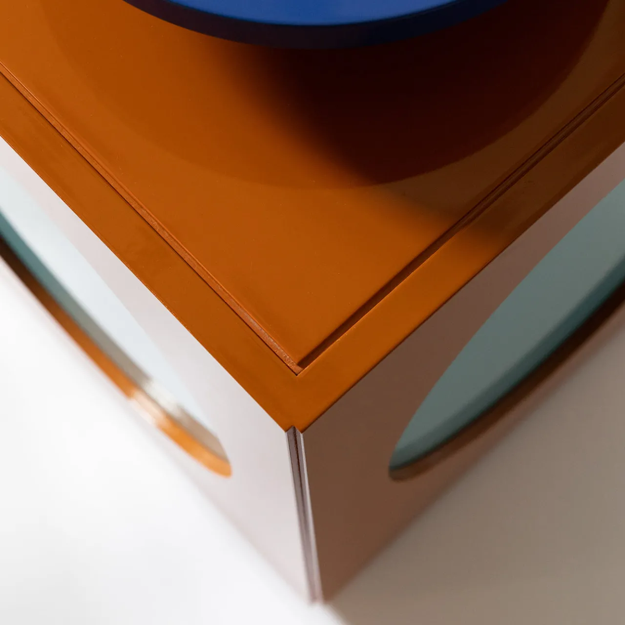 Softhouse Side Tables<Toy Boy Glossy Brown and Blue Cube Side Table
