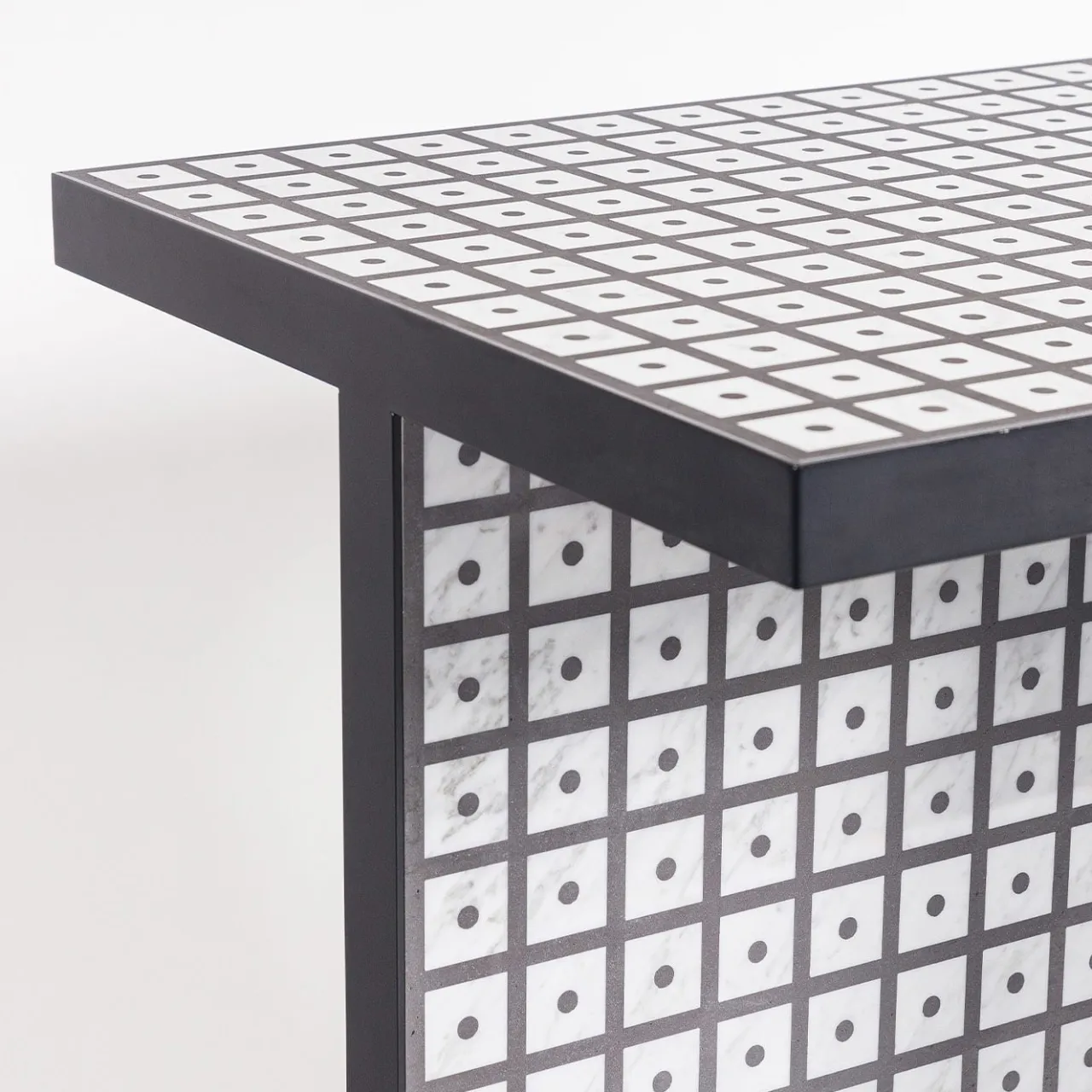 Del Savio 1910 Consoles<T-Profile Console by David e Nicolas Studio