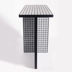 Del Savio 1910 Consoles<T-Profile Console by David e Nicolas Studio