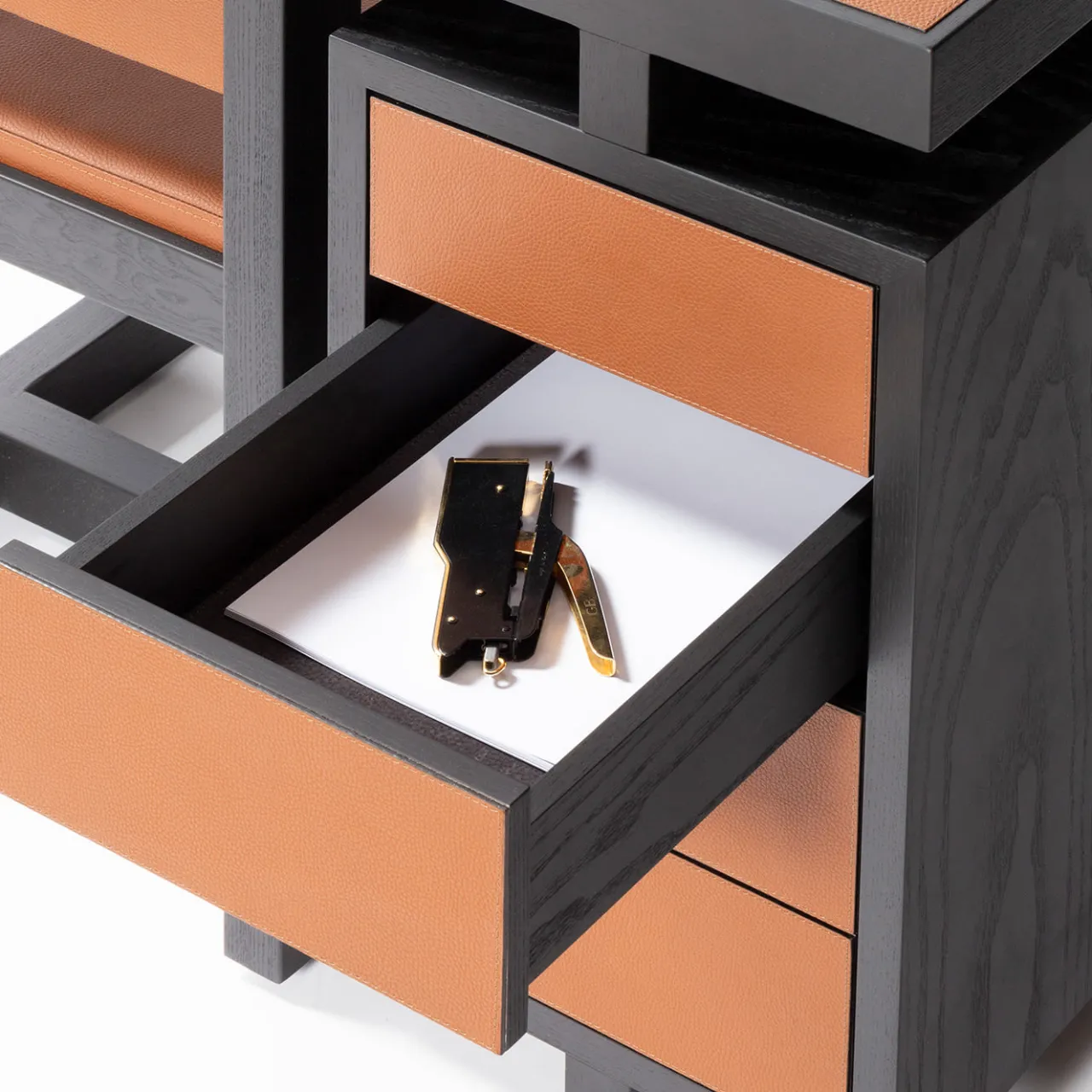 Giobagnara Desk & Writing Tables<Twain Desk & Chair Set