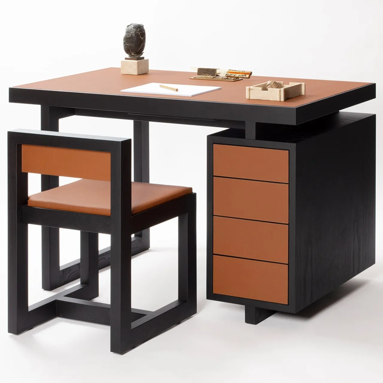 Giobagnara Desk & Writing Tables<Twain Desk & Chair Set