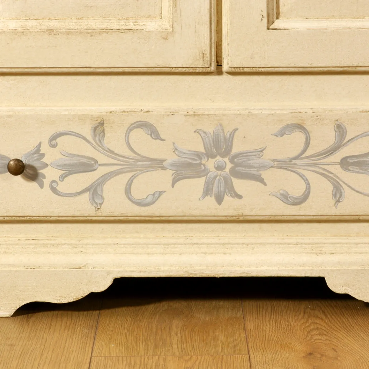 Vangelista 1960 Dressers<Tyrolean Style Hand-Painted Beige Dresser
