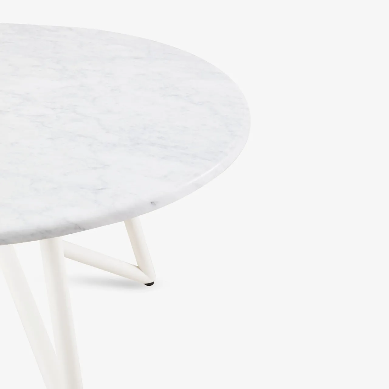 Veltha Outdoor Stone Design Outdoor Dining Tables<Uni 130 white marble outdoor dining table