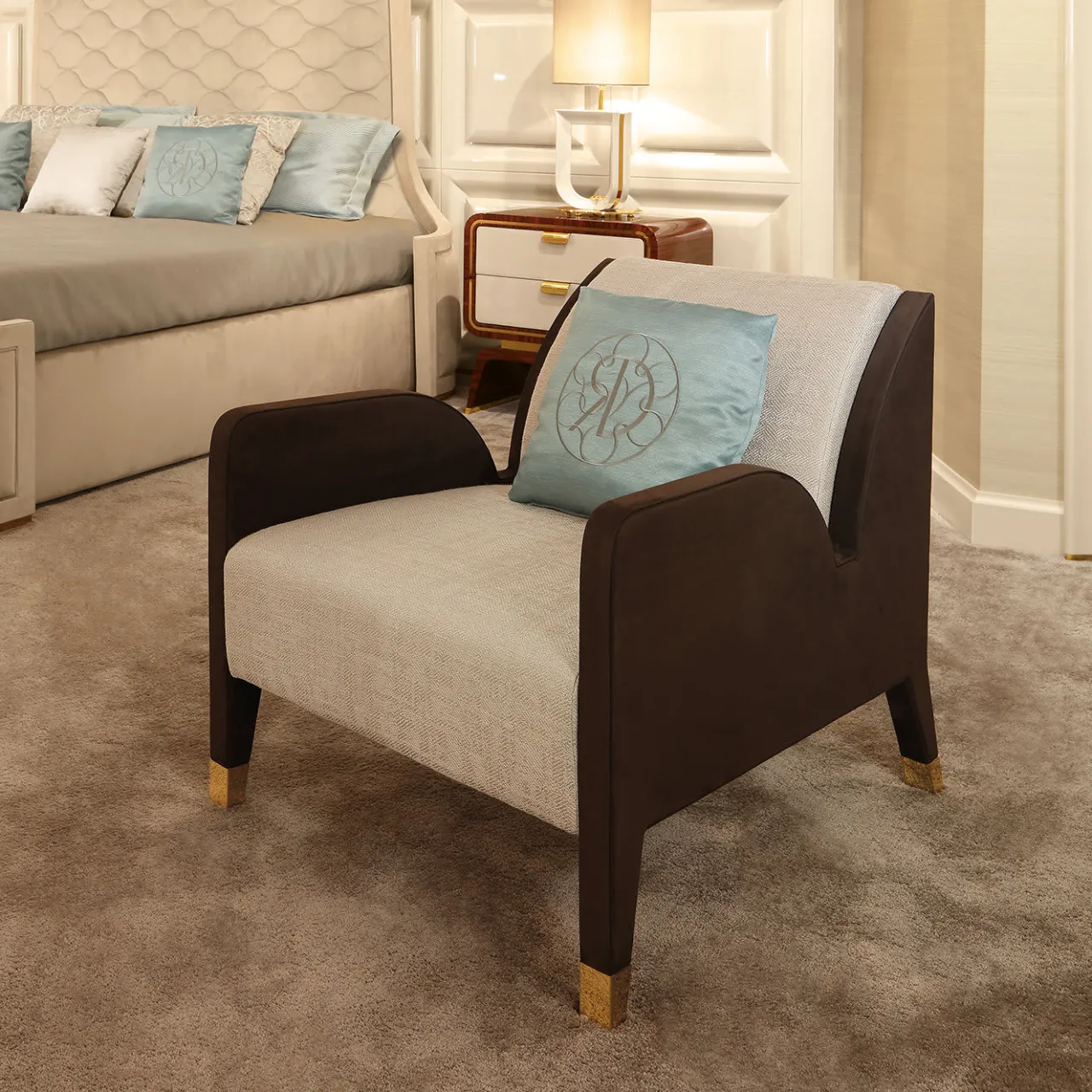 ReDéco Armchairs<Unique Corner Armchair