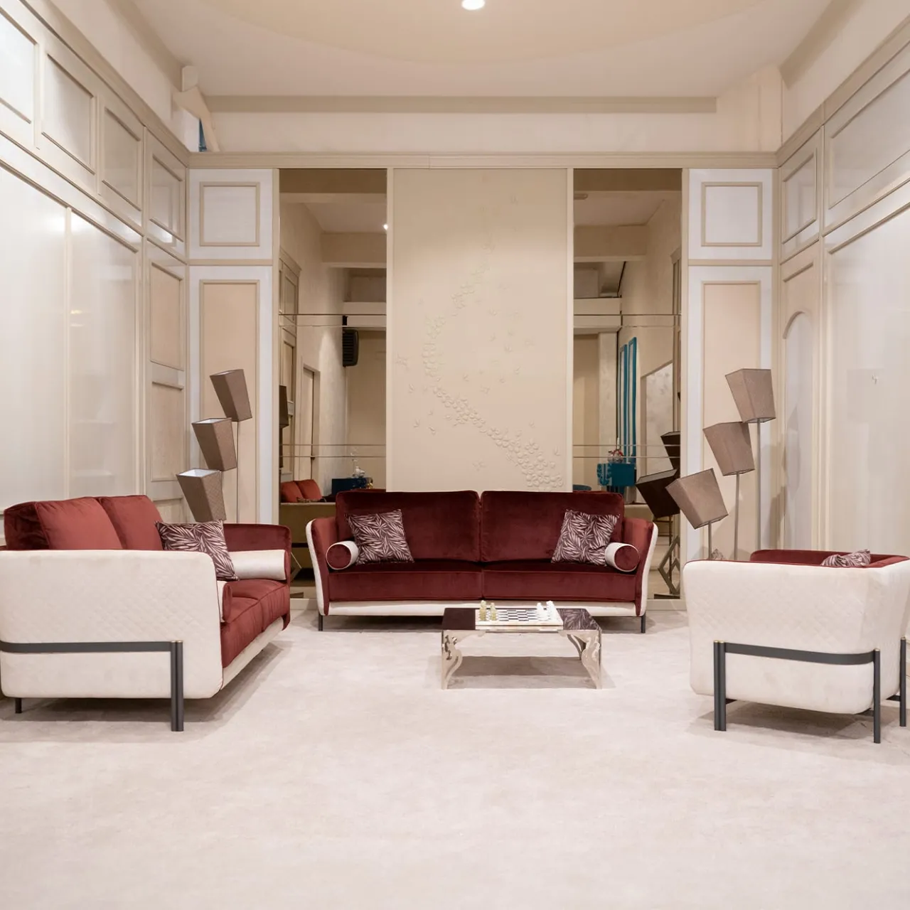 Mantellassi 1926 Armchairs<Universal red and white velvet armchair