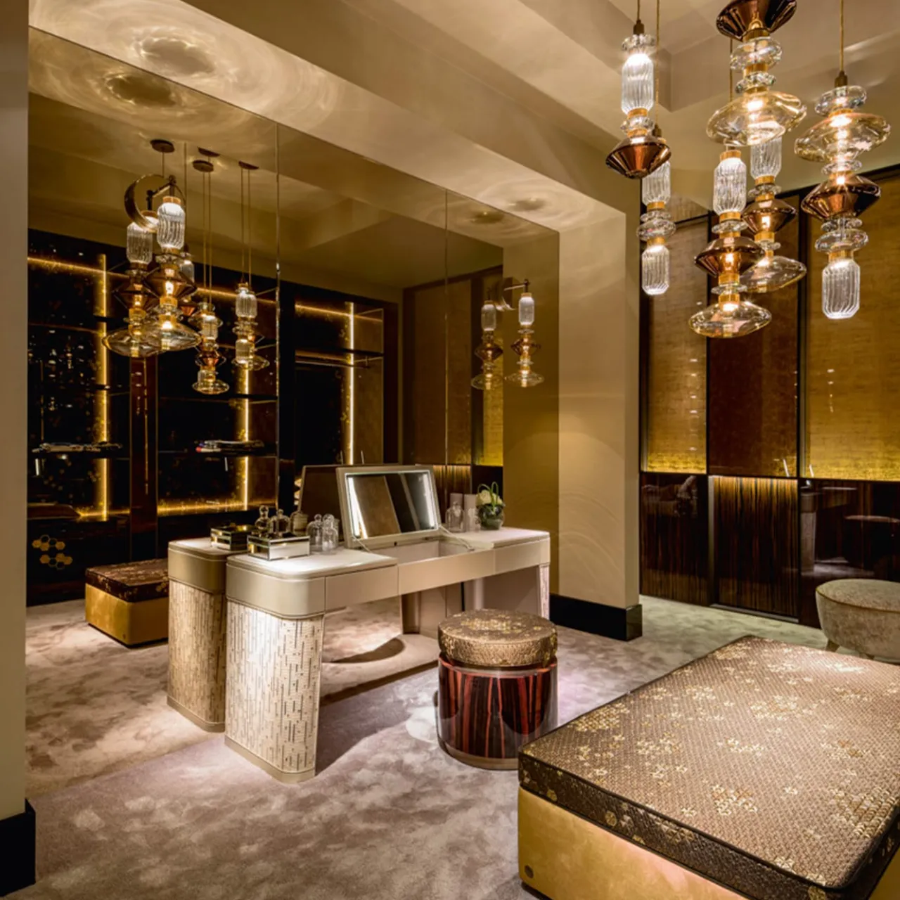 Sicis Vanities<Valmont Vanity