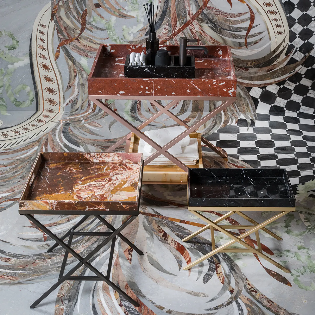 Budri Serving Tables<Vaniteux Venerable Marble Tray Table by SONJA VIZZINI