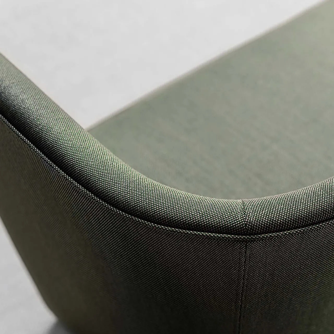 La Cividina Chaises<Velour Green Chaise Longue with Tray- Right