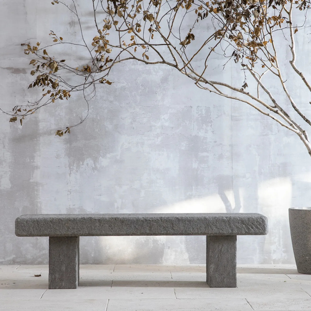 Veltha Outdoor Stone Design Outdoor Sofas & Benches<Vicum gray Peperino Stone outdoor bench