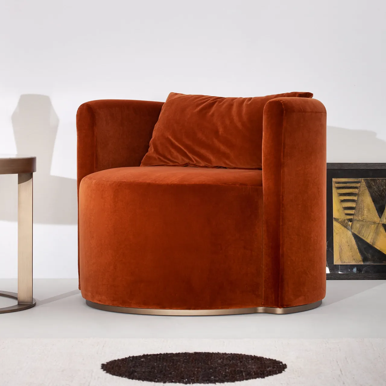 UNO Contract Armchairs<Virna Red Armchair by Ciarmoli Queda Studio