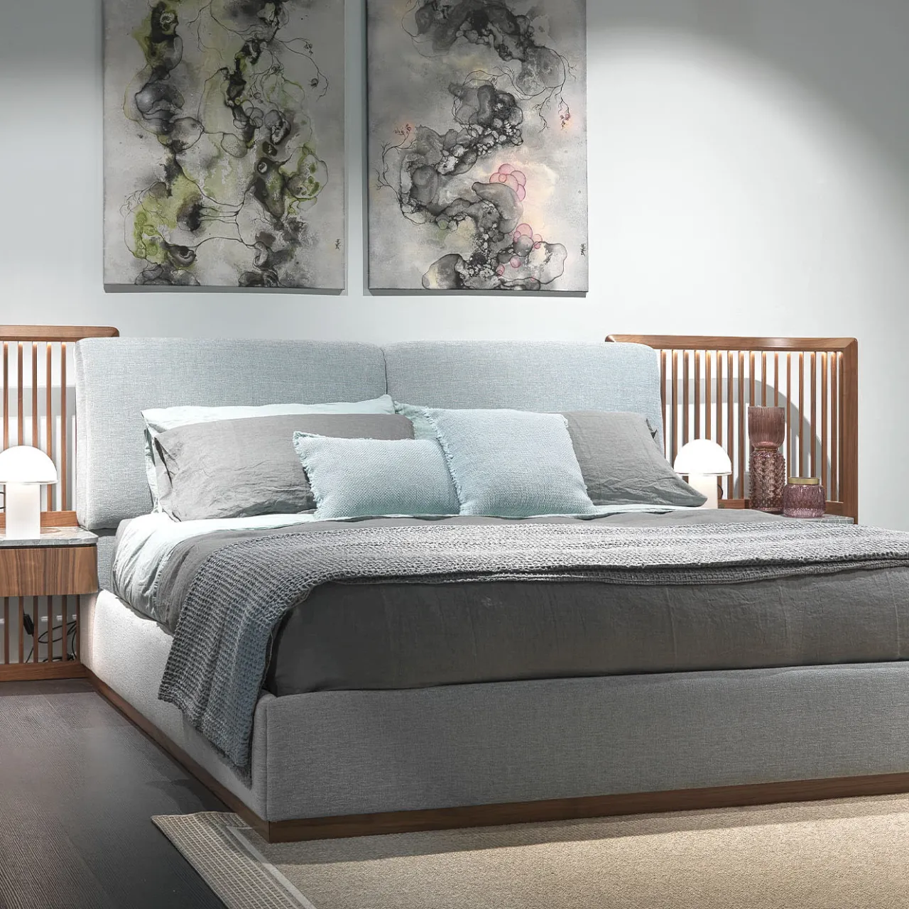 Annibale Colombo Beds<Walnut Bed With Built-In Nightstands & Upholstered Bed Frame
