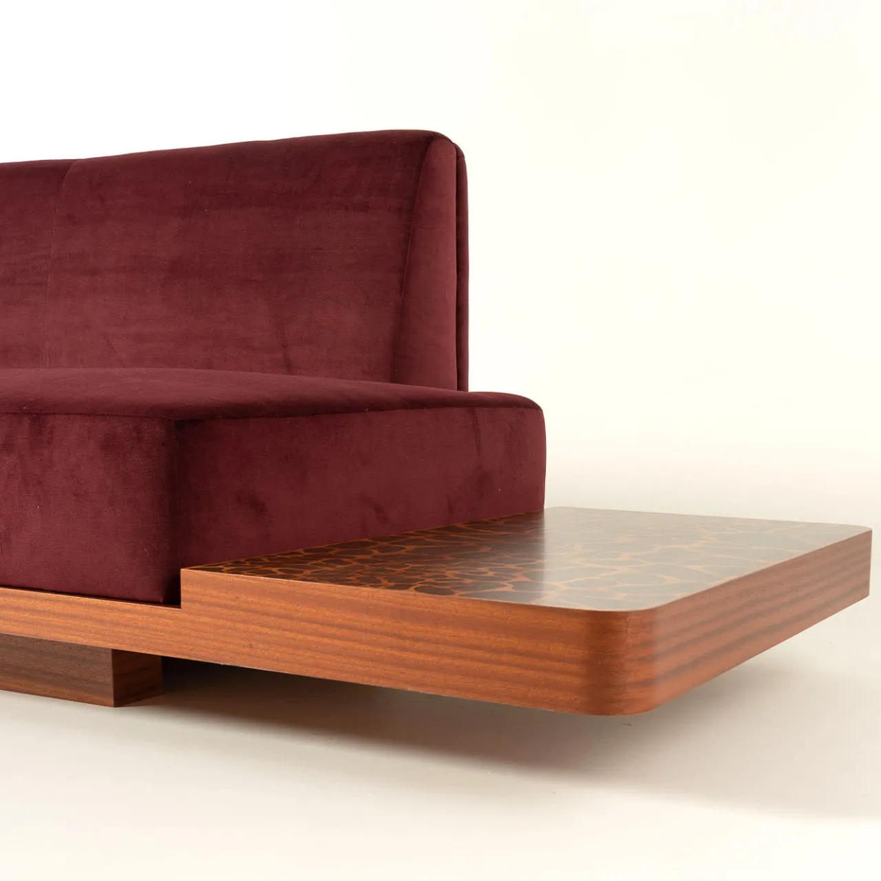 Fratelli Boffi Sofas<Wild Side Curved Red Wine Sofa with Table by Lorenza Bozzoli