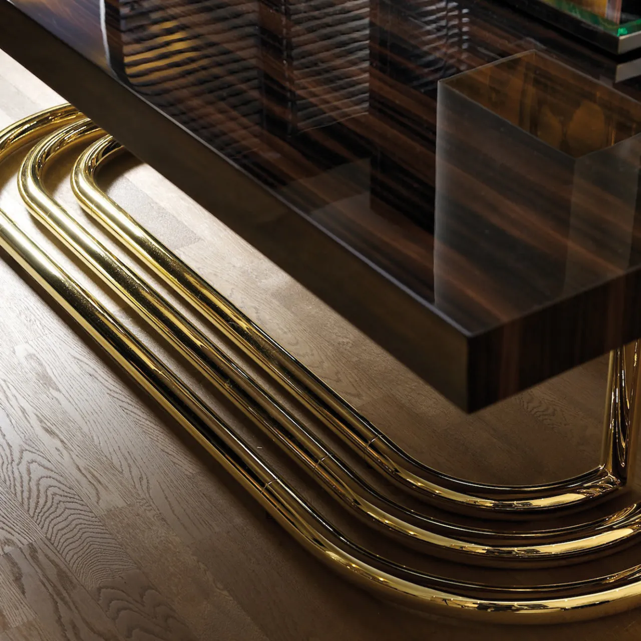 DOM Edizioni Desk & Writing Tables<William Desk