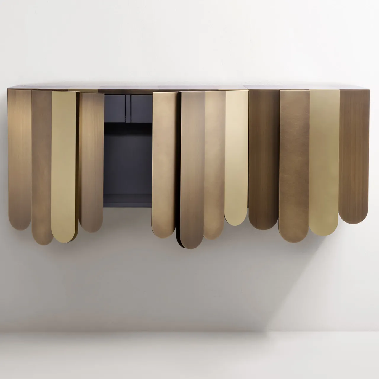 De Castelli Consoles<Xilo Brass Console by Design Delineo Design Studio