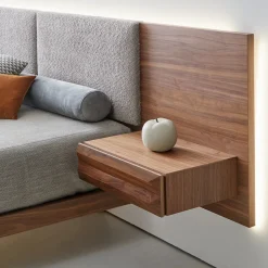 Modesign Beds<York Bed