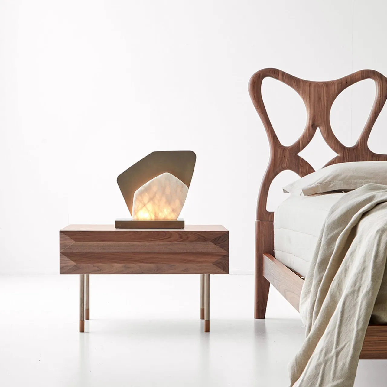 Modesign Nightstands<York Big Nightstand