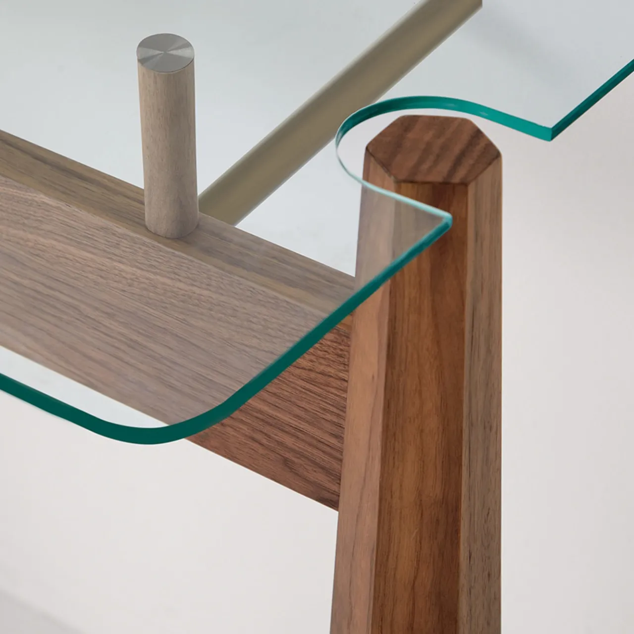 Modesign Consoles<York Glass Console
