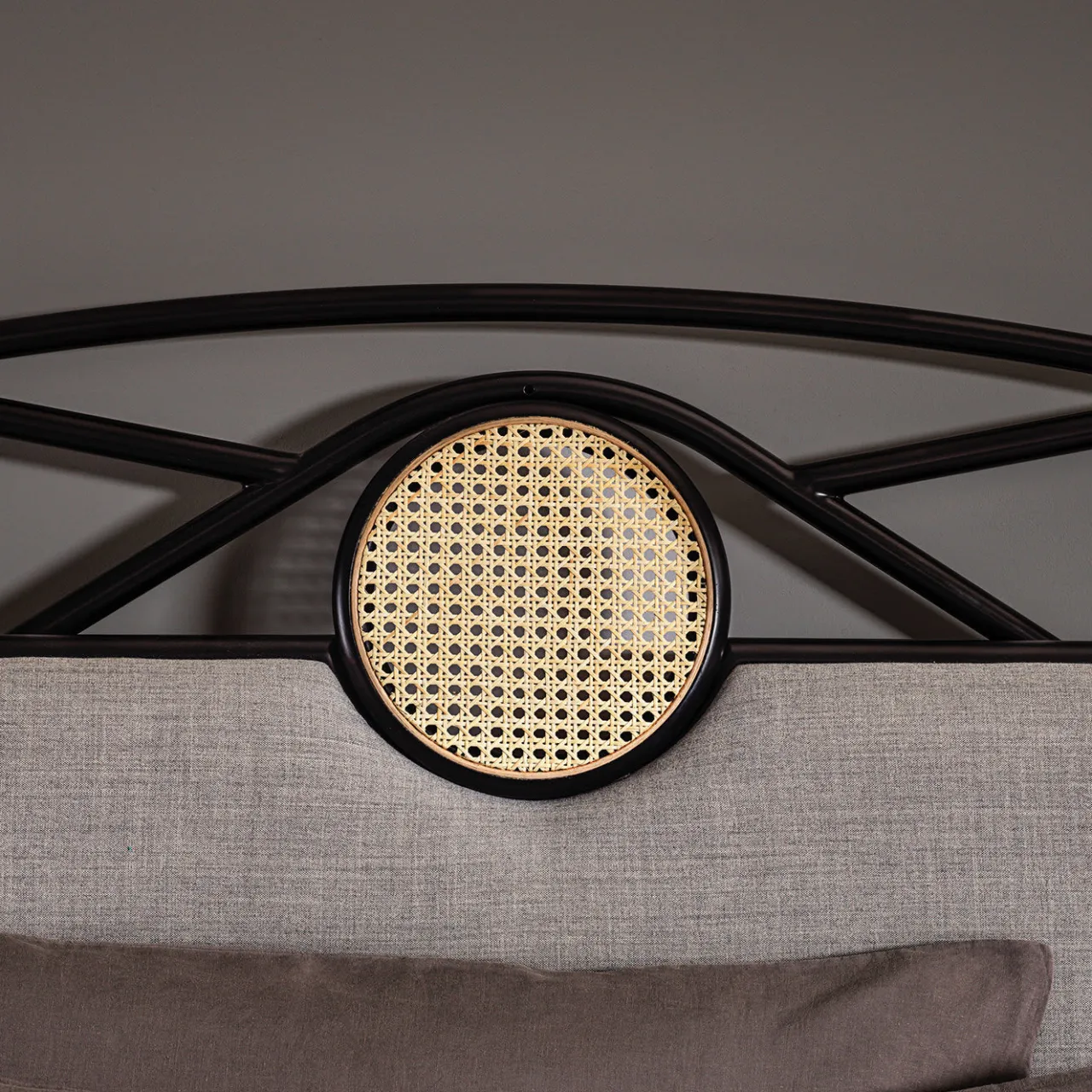 Gebrüder Thonet Vienna GmbH (GTV) – Wiener GTV Design Beds<Yvette Headboard by Chiara Andreatti