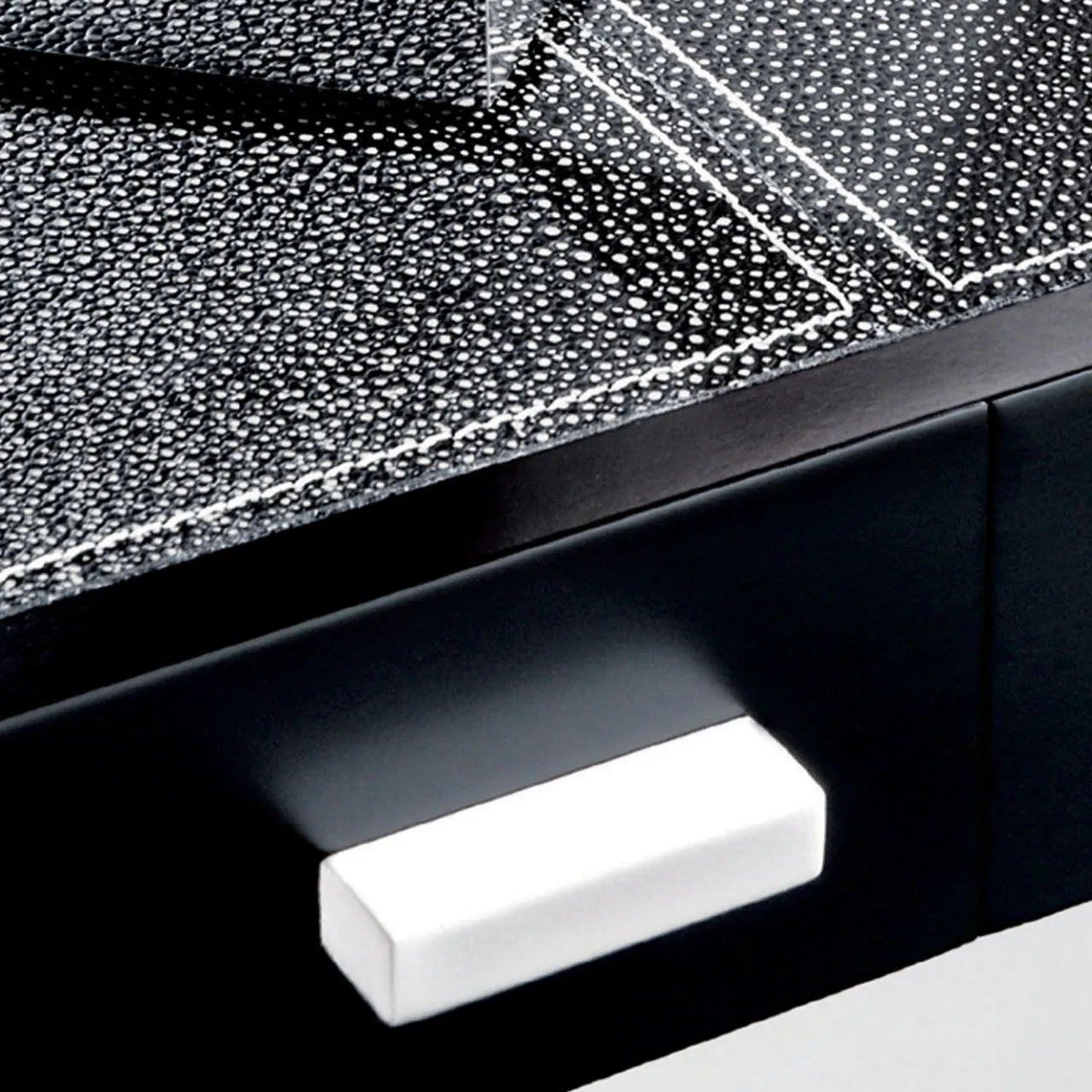 DOM Edizioni Consoles<Zone Shagreen Console